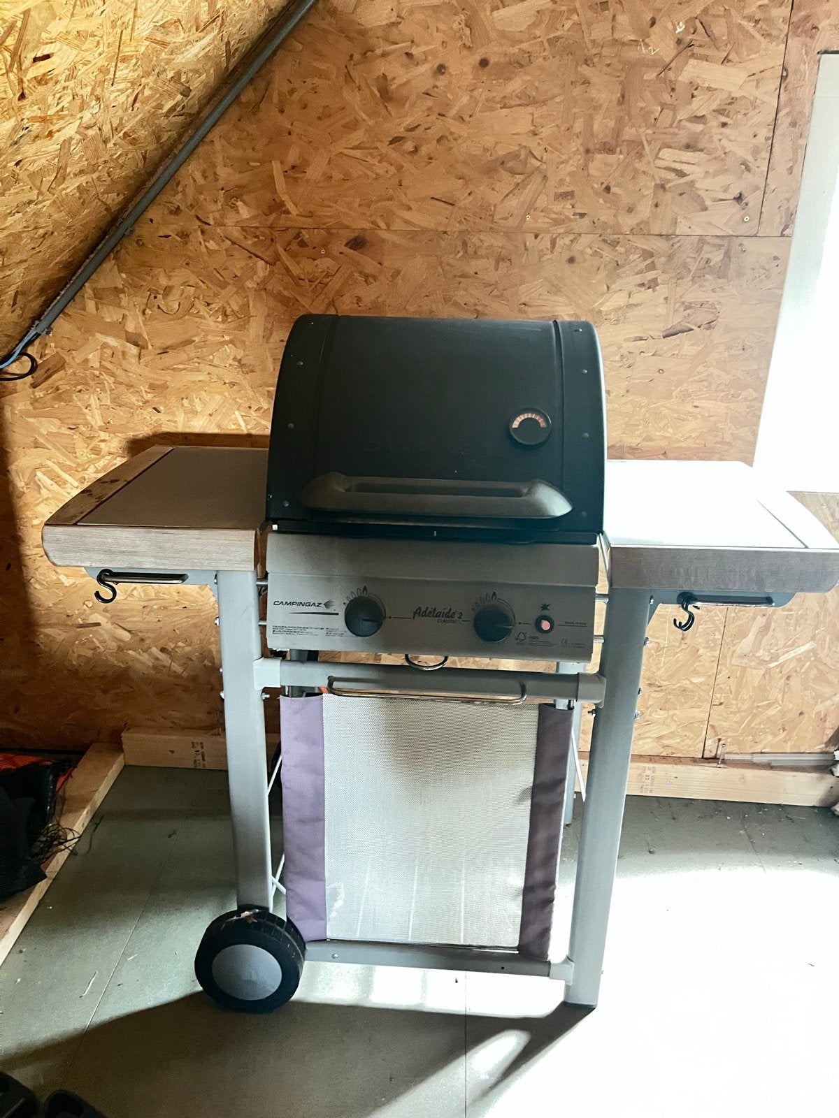 Campingaz Adelaide 2 Classic L Gasbarbecue, Ophalen, Gebruikt