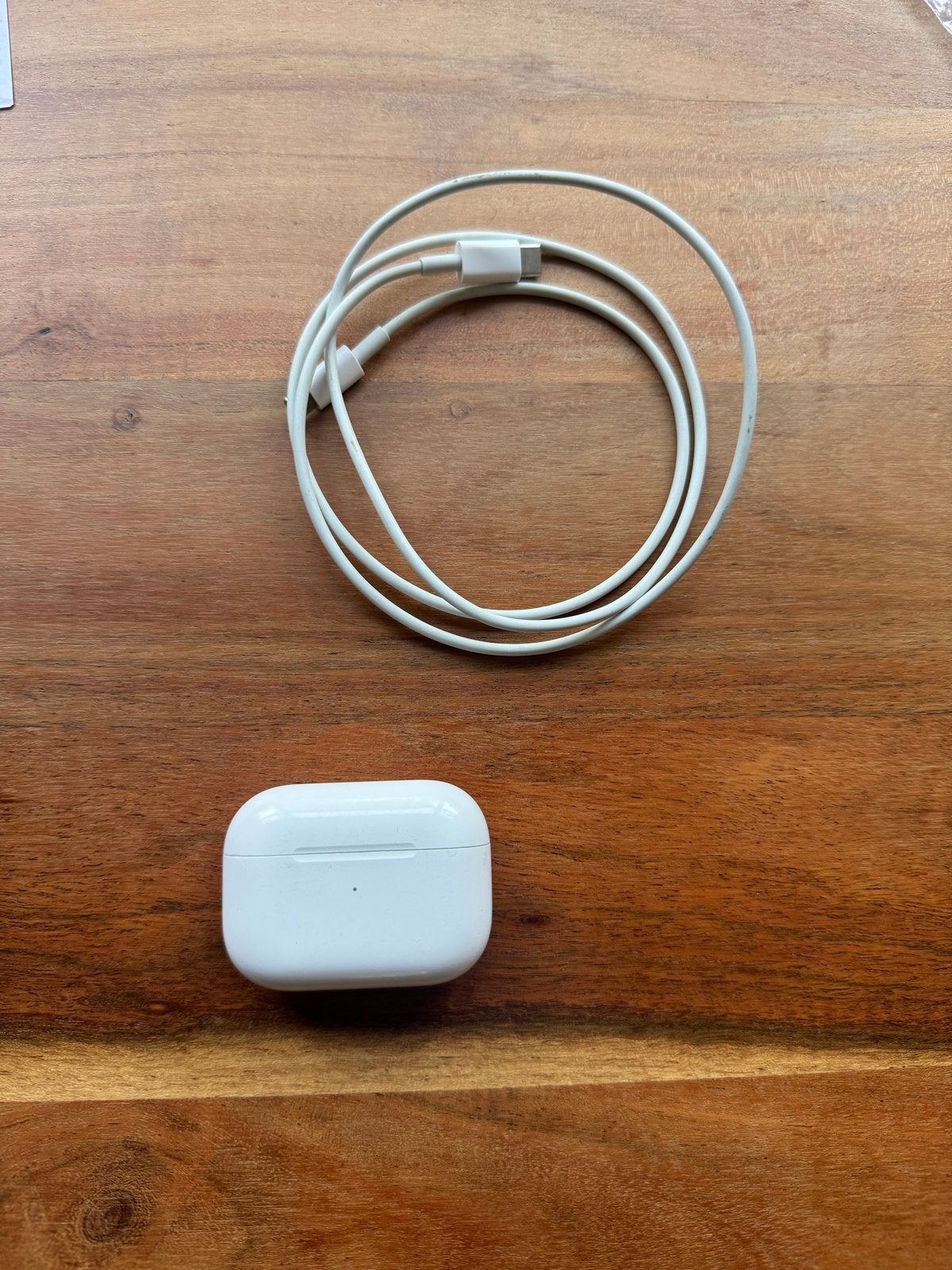 Apple AirPods Pro (1e generatie) met oplaadcase, Verzenden, Gebruikt, Wit, Apple