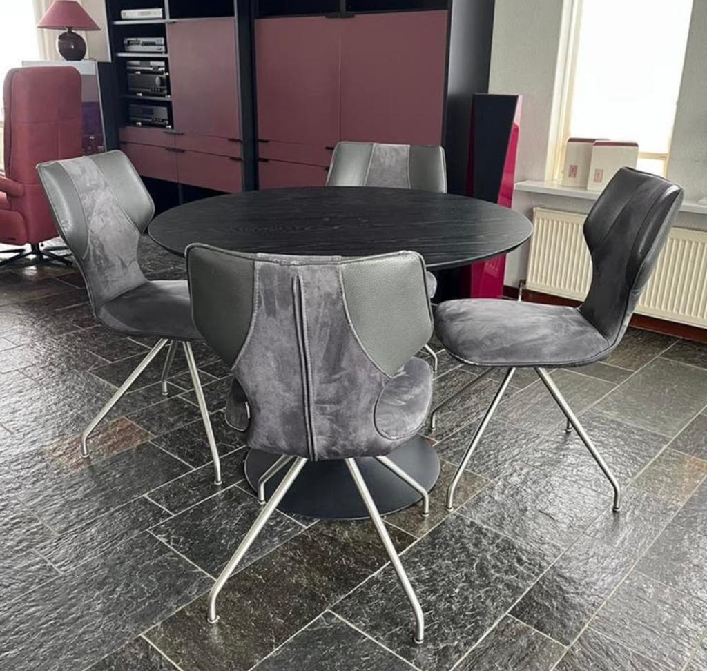 4 Moderne eetkamerstoelen van het merk XOOON, Leer, Ophalen of Verzenden, Zo goed als nieuw, Eén