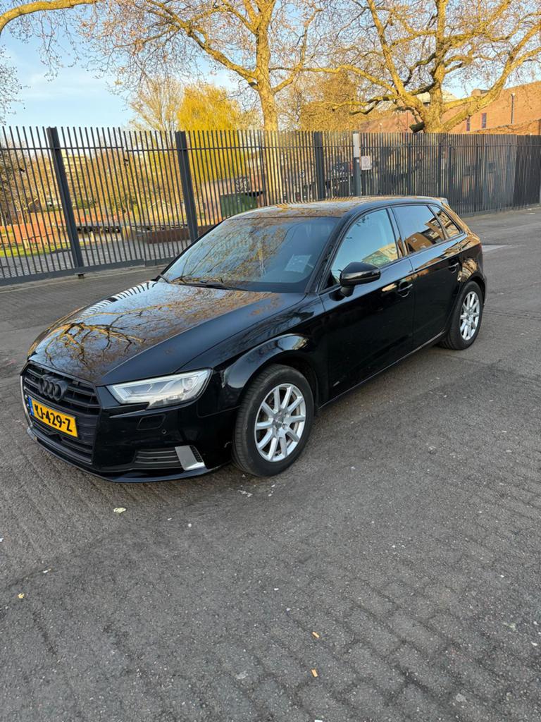 Audi A3 1.6 TDI 81KW Sportback S-tronic 2016, Auto's, 680 kg, Origineel Nederlands, Diesel, Particulier