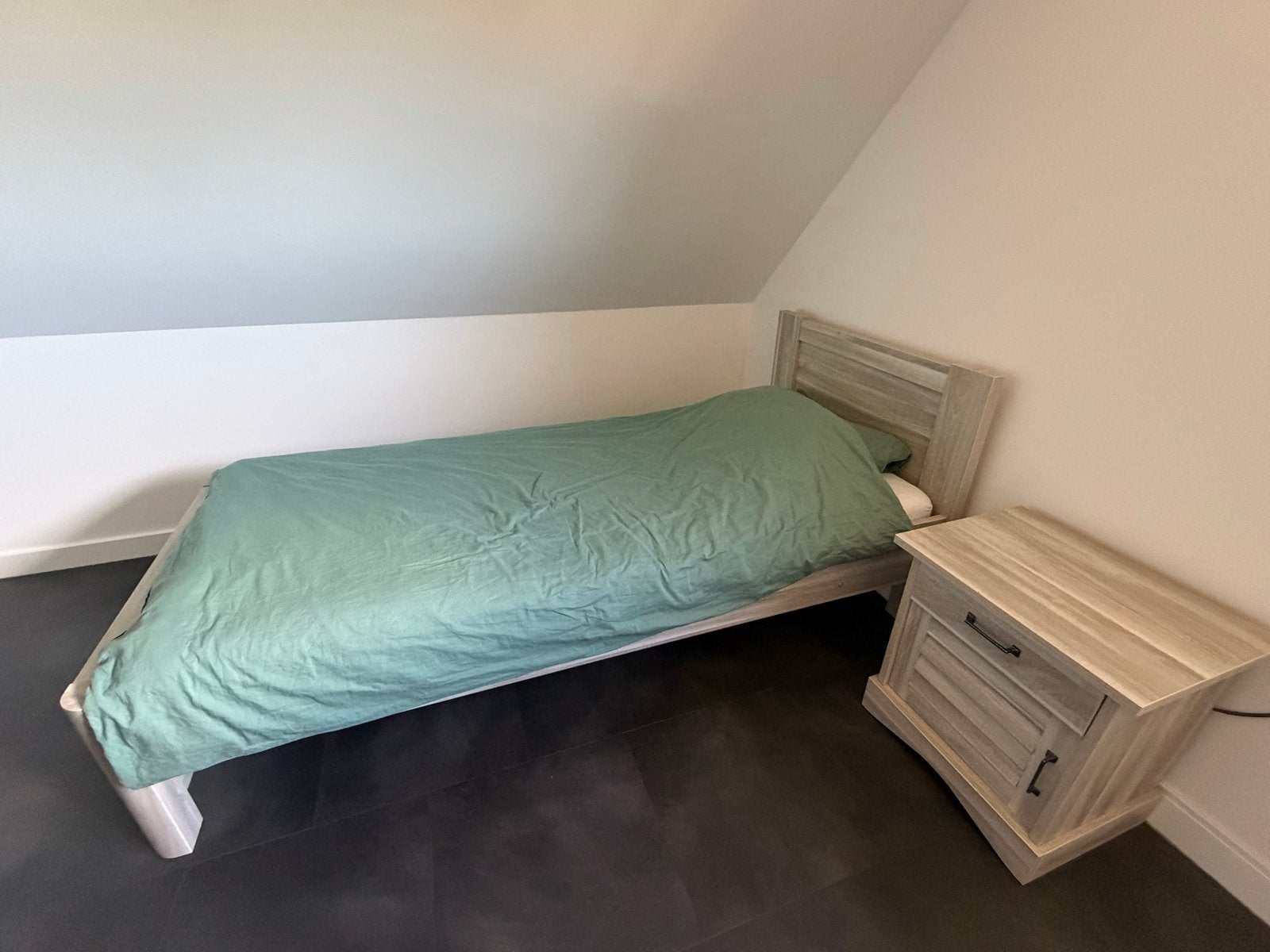 GRATIS Complete slaapkamer set., Ophalen of Verzenden, Gebruikt, Eenpersoons