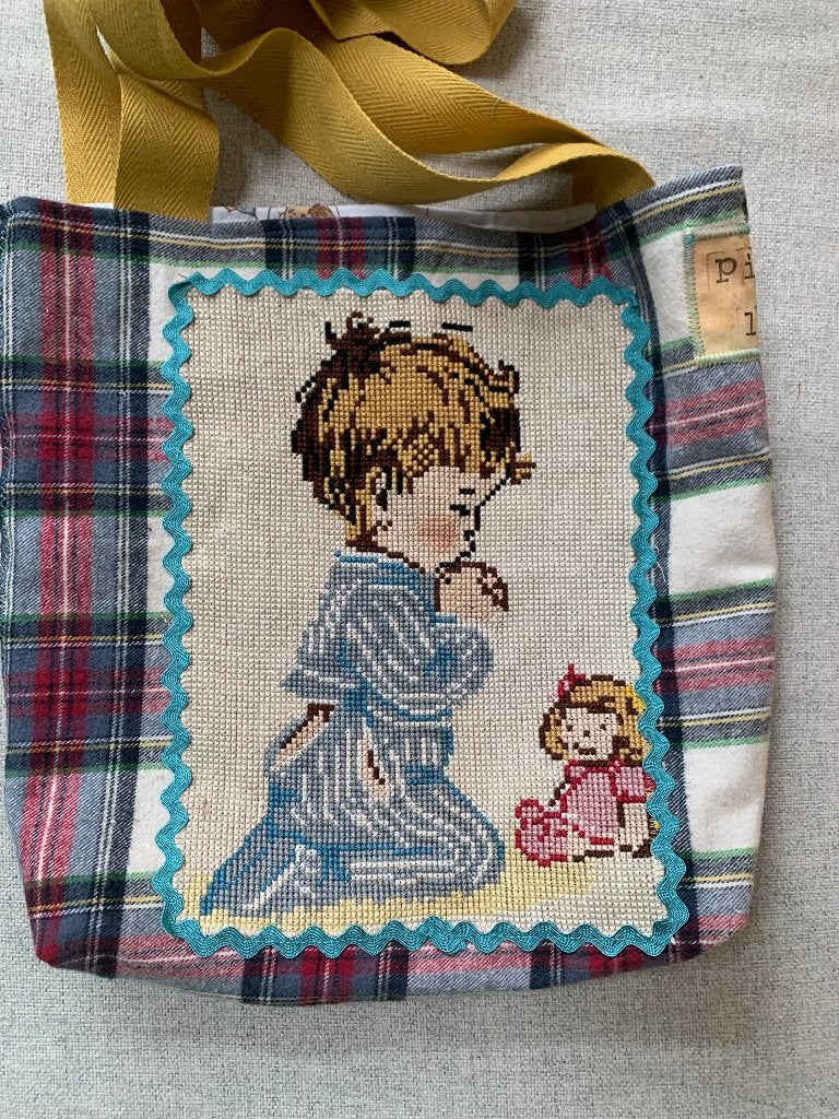 Geborduurde tas / totebag met biddend jongetje, Ophalen of Verzenden, Nieuw, Overige kleuren, Overige typen