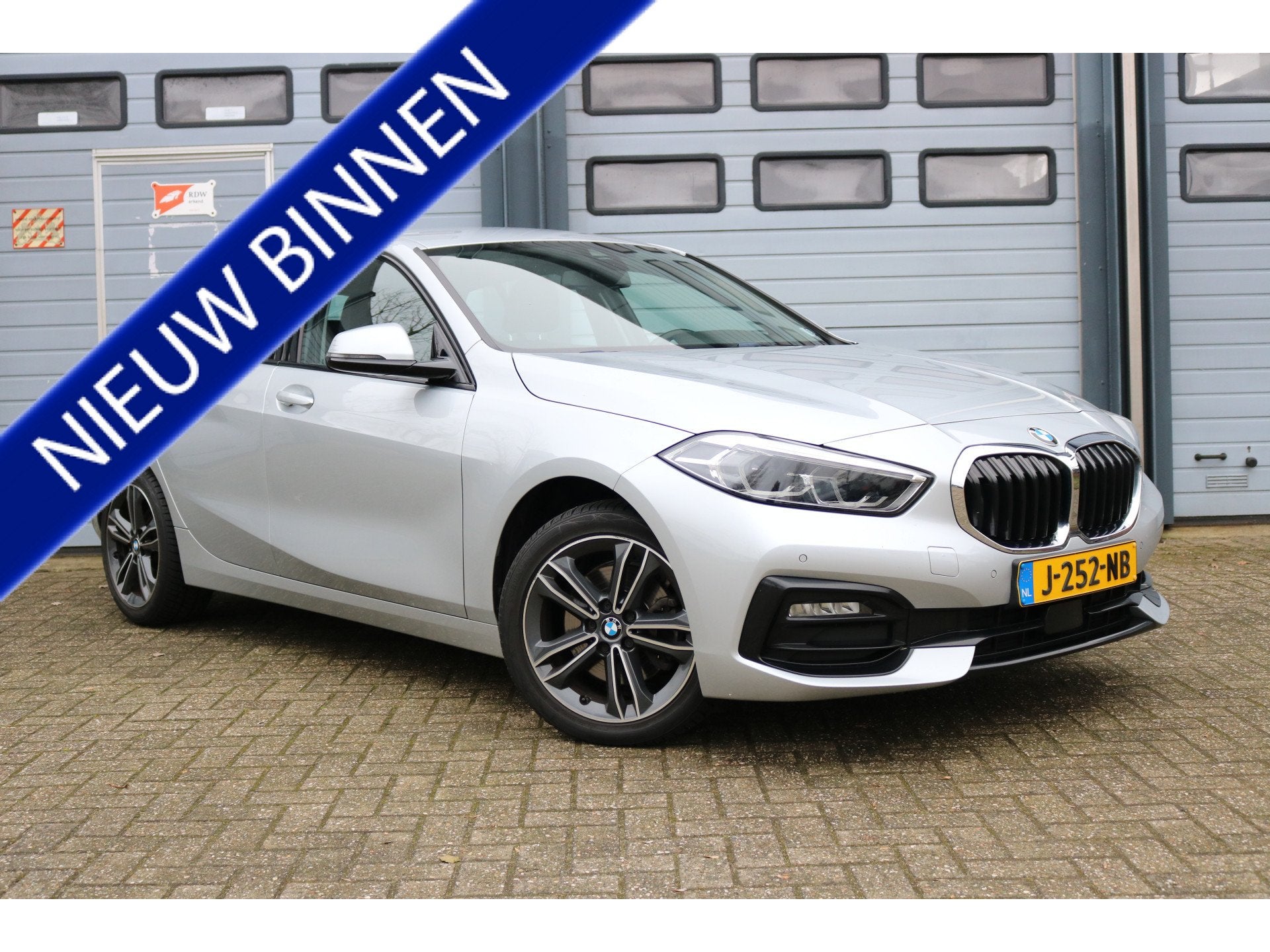 BMW 1-serie 118i Executive Edition Autom Xenon Led Navi Spor, Auto's, Automatische klimaatregeling, Stof, Gebruikt, Met garantie (alle)