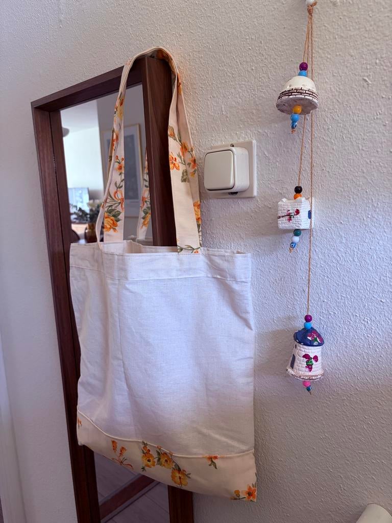 Handmade linen tote bag | floral shopper, Ophalen of Verzenden, Nieuw, Beige, Schoudertasje