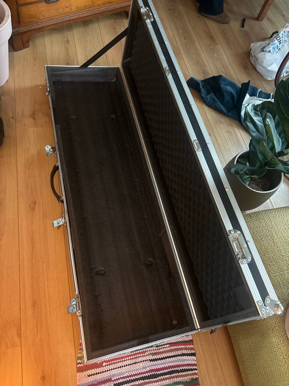 Flightcase voor keyboard/synthesizer - Oostendorp