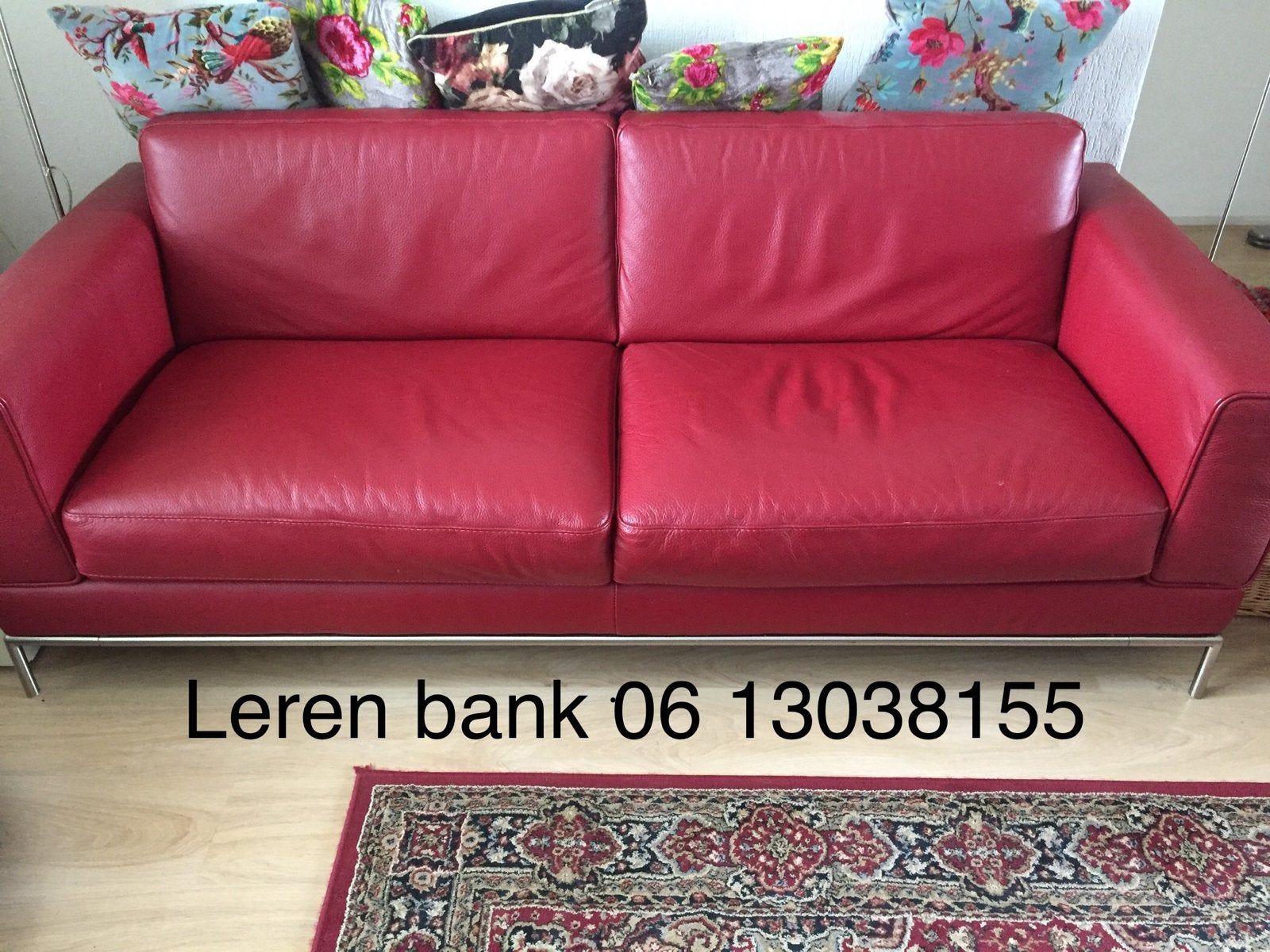 Mooie rode leren bank in goede staat - gratis af te halen, Gebruikt, 150 tot 200 cm, Tweepersoons, Ophalen of Verzenden