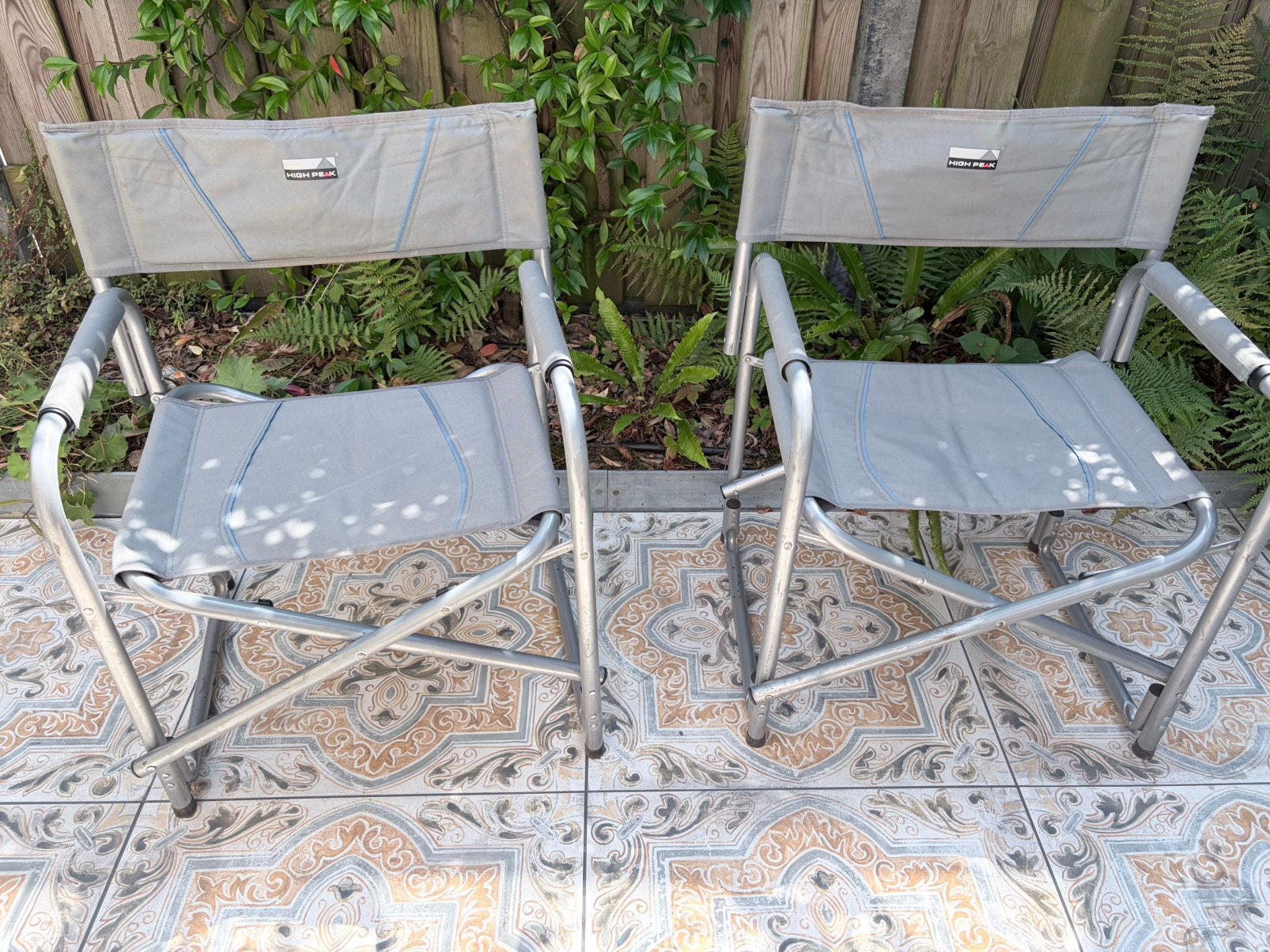 2 Campingstoelen High Peak regisseursstoel, Ophalen, Zo goed als nieuw, Campingstoel