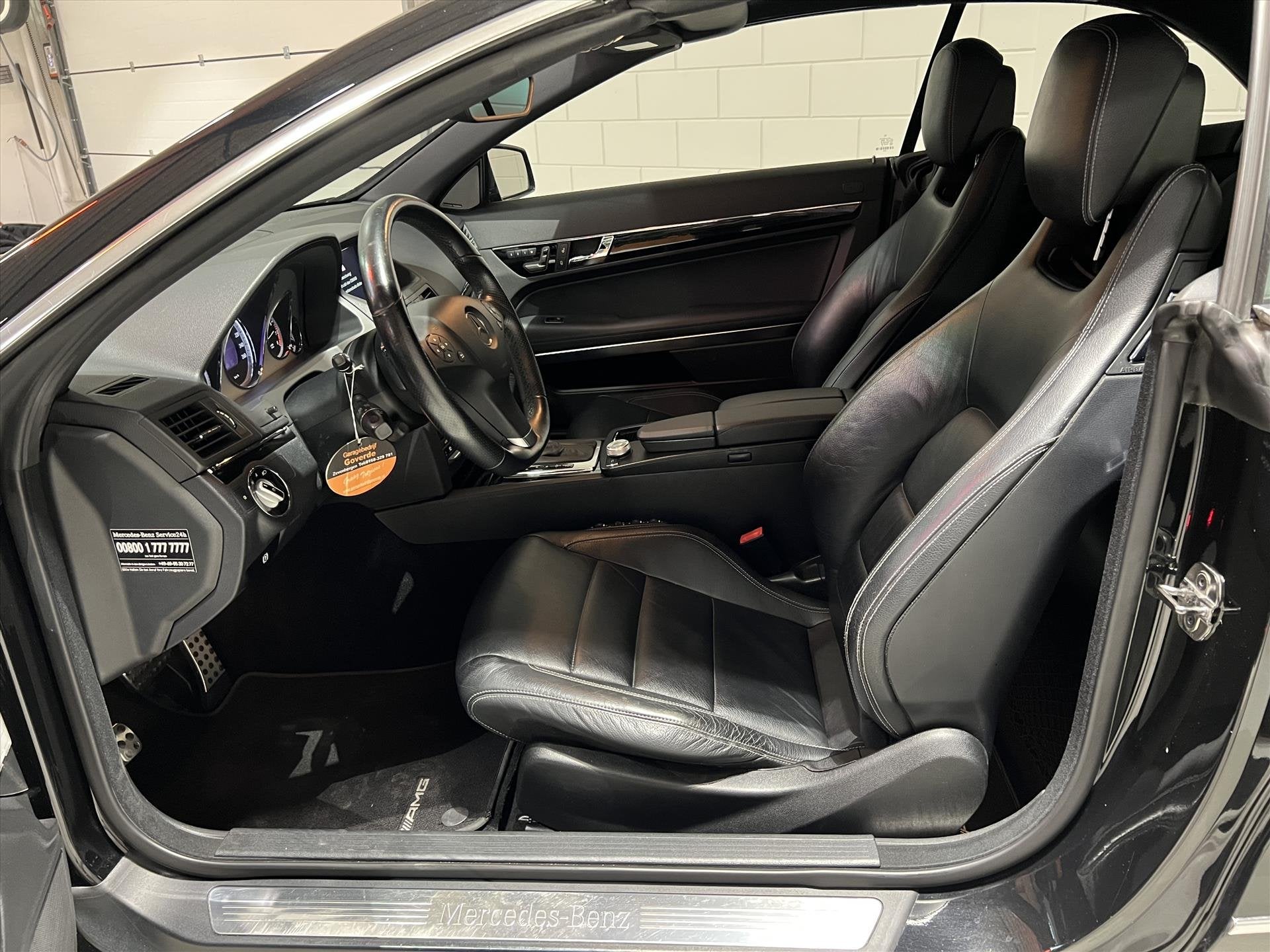 Mercedes E-Klasse E350 CGI Cabriolet V6 292pk AUT7 AMG, H/K,, Zwart, Cabriolet, 4 stoelen, Zwart