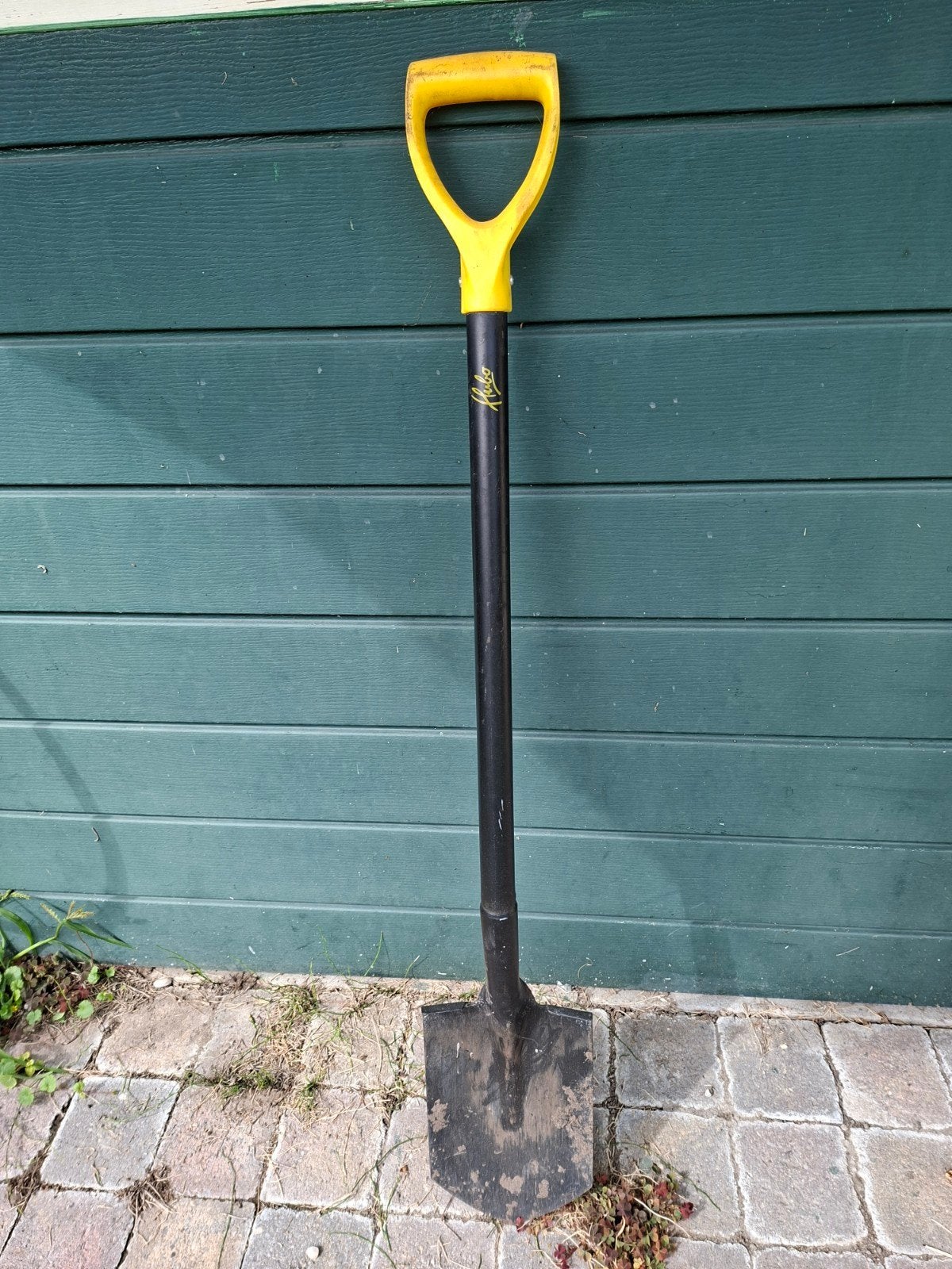 Stevige schop met geel handvat, Tuin en Terras, Ophalen, Zo goed als nieuw, Schop
