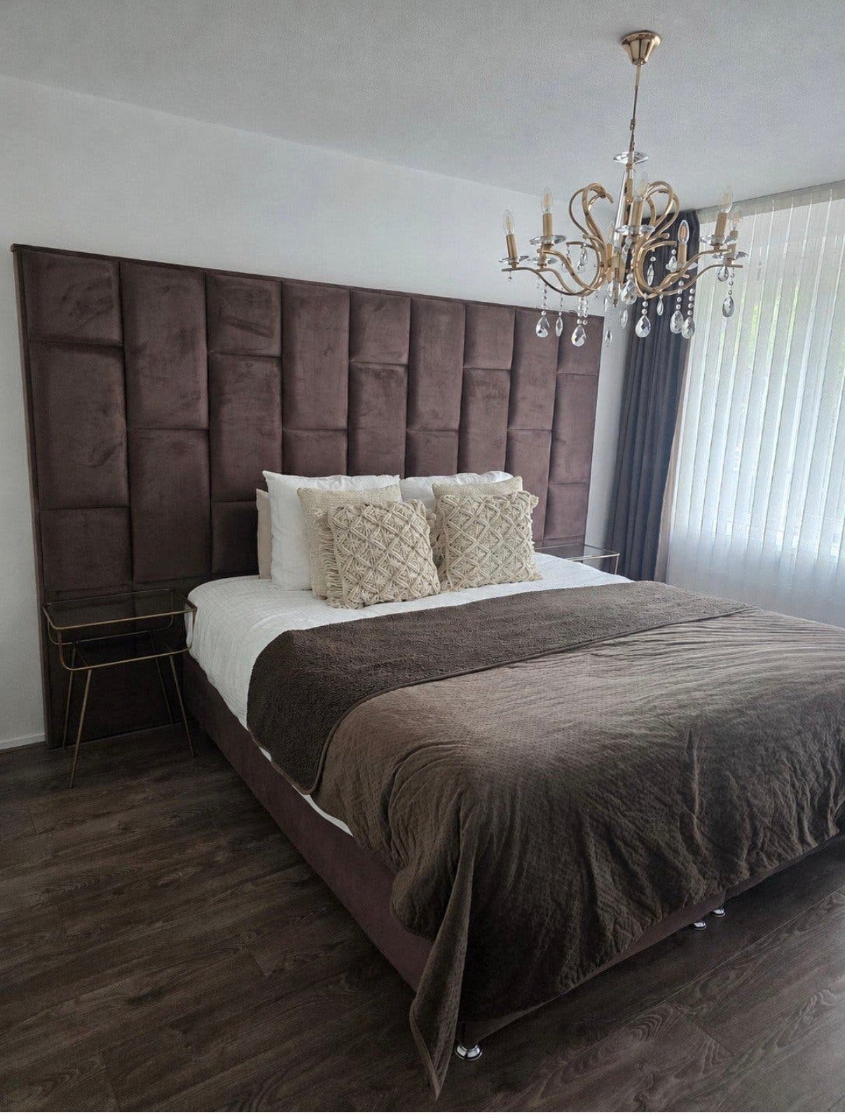 Boxspring 180x200 bruin Z.G.A.N, Bruin, Tweepersoons, Ophalen of Verzenden, Zo goed als nieuw
