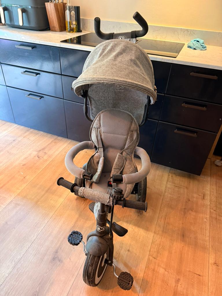 Kinderkraft loopfiets zwart met grijze stof - goede staat, Ophalen, Gebruikt, Loopfiets