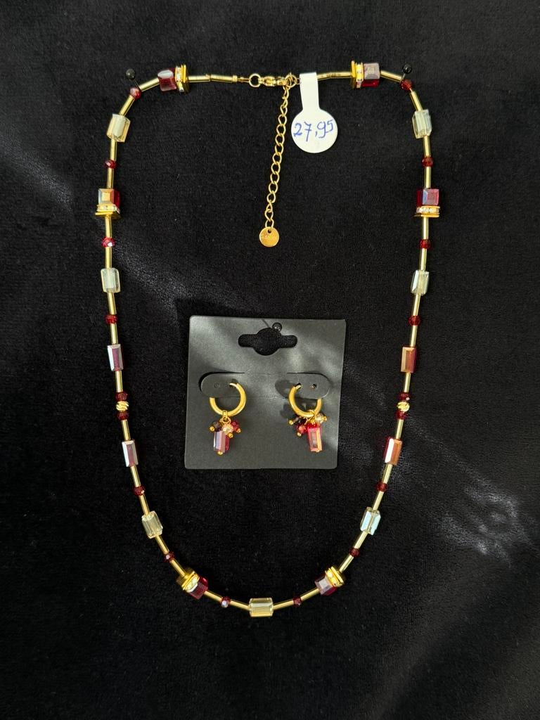 Exclusieve RVS set ketting en oorbellen naar luxe merk., Ophalen of Verzenden, Nieuw, Rood, Overige materialen