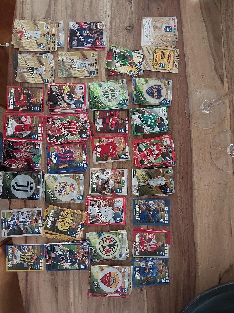 Fifa 365 Adrenalyn XL grote verzameling van 214 kaarten, Ophalen of Verzenden, Zo goed als nieuw, Buitenlandse clubs, Poster, Plaatje of Sticker