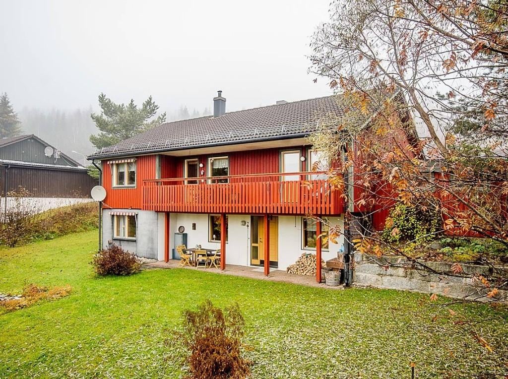 Huis in Zweden, Norrland, Huizen en Kamers, Buitenland, Dorp, Verkoop zonder makelaar, 7 kamers, Bispgården
