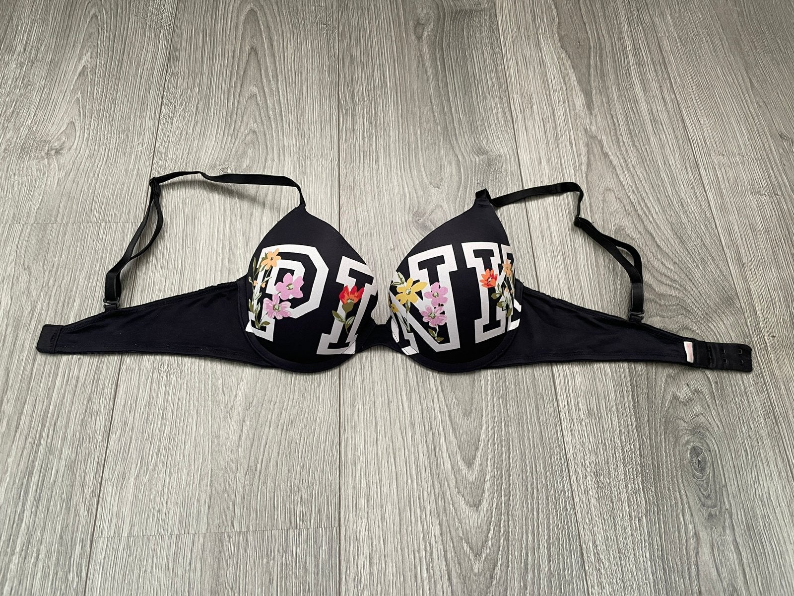 victoria’s secret pink zwarte t-shirt bh bloemen mt 70C, Ophalen of Verzenden, Zwart, BH
