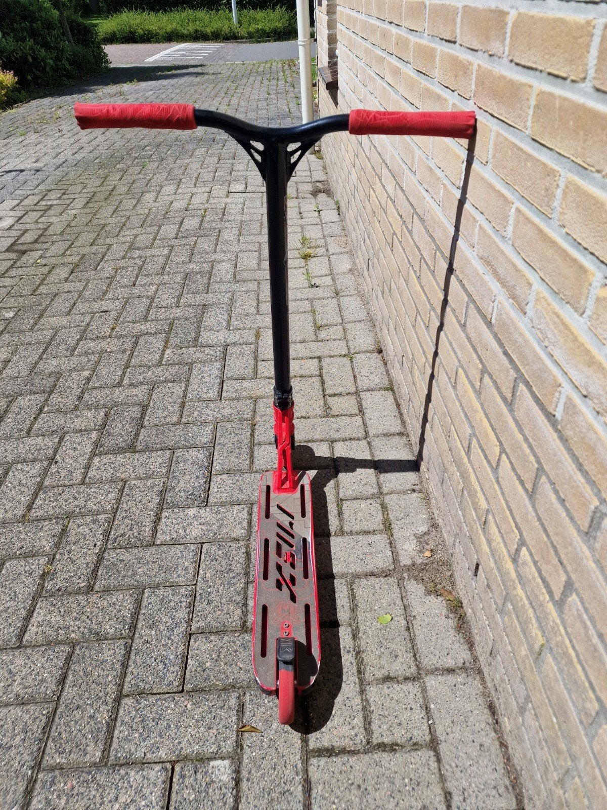 MGP Madd Gear pro stuntstep rood, Fietsen en Brommers, Steps, Gebruikt, Gewone step, Ophalen