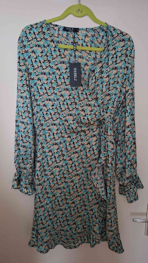 Nieuwe Rebelz jurk tuniek met V-hals XL, Maat 46/48 (XL) of groter, Nieuw, Ophalen of Verzenden, Knielengte