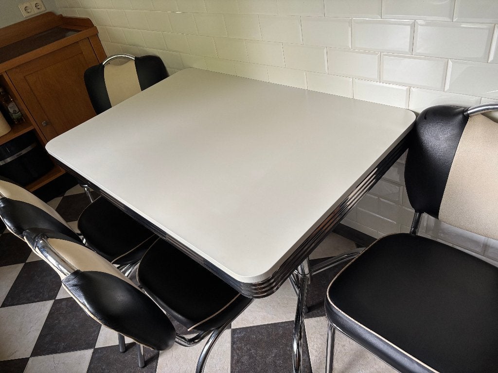 Retro stijl, eettafel met stoelen, chroom, zwart, wit, Ophalen, Gebruikt, 100 tot 150 cm, 50 tot 100 cm