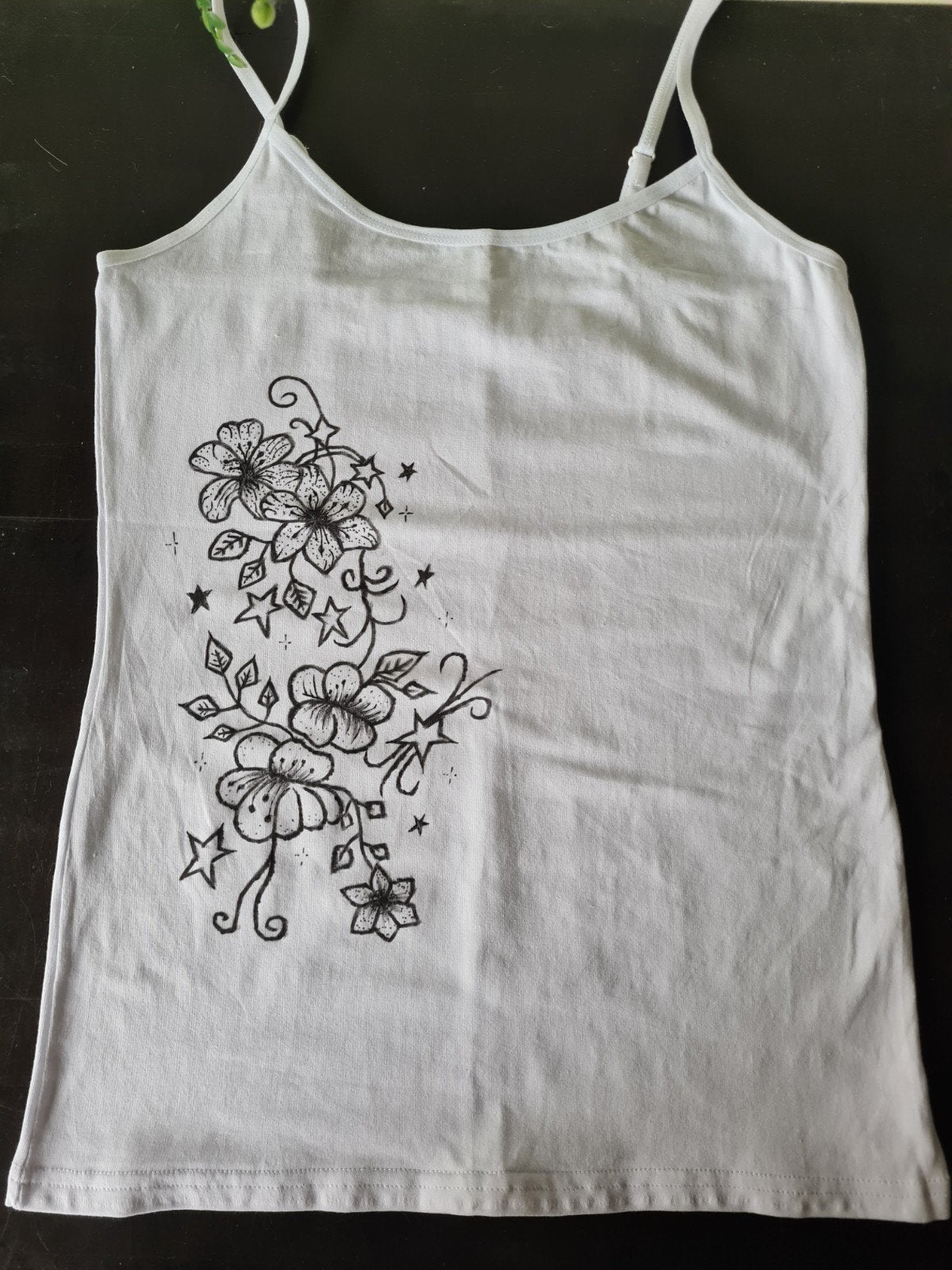 Top zelf bewerkt, Kleding | Dames, Tops, Ophalen of Verzenden, Zo goed als nieuw, Zonder mouw