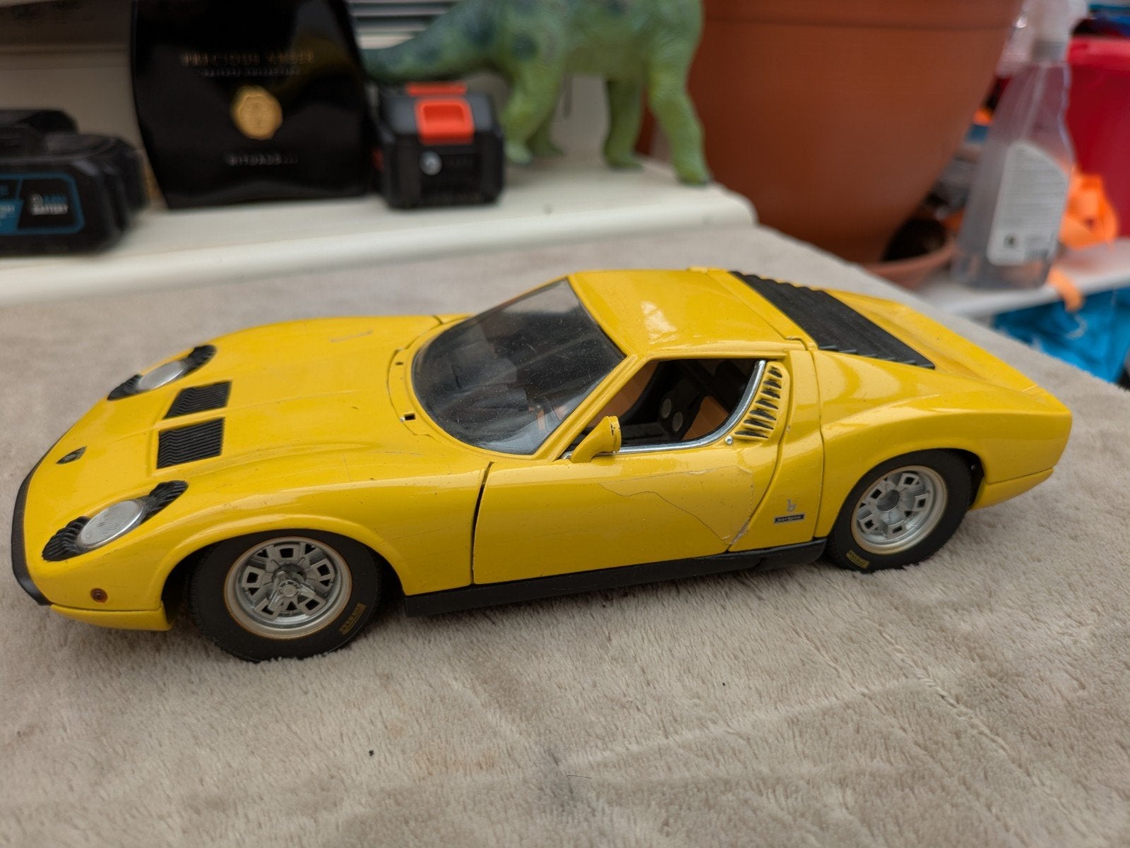 Gele Lamborghini Miura schaalmodel 1:18, Hobby en Vrije tijd, Modelauto's | 1:18, Ophalen of Verzenden, Gebruikt, Auto, Overige merken