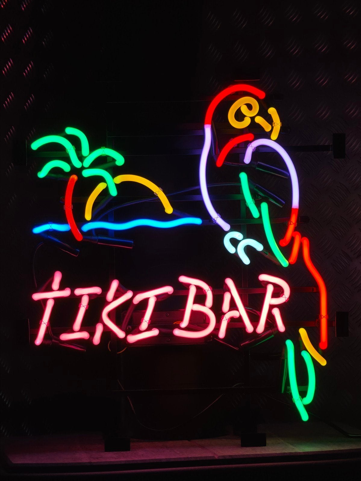 FIFTIES SIXTIES NEONVERLICHTING TIKI BAR VOOR MANCAVE, Ophalen, Nieuw