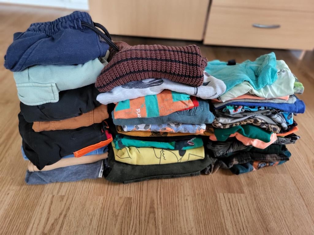 Groot pakket kleding jongen maat 98 / 104, Kinderen en Baby's, Kinderkleding | Kinder-kledingpakketten, Ophalen of Verzenden, Zo goed als nieuw