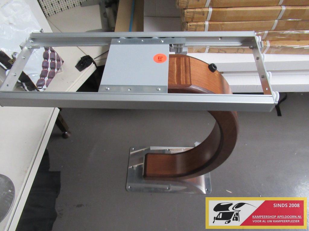 2 prijs per stuk camper of caravantafel 74cm hoog en schuif, -, -, Ophalen of Verzenden, Zo goed als nieuw