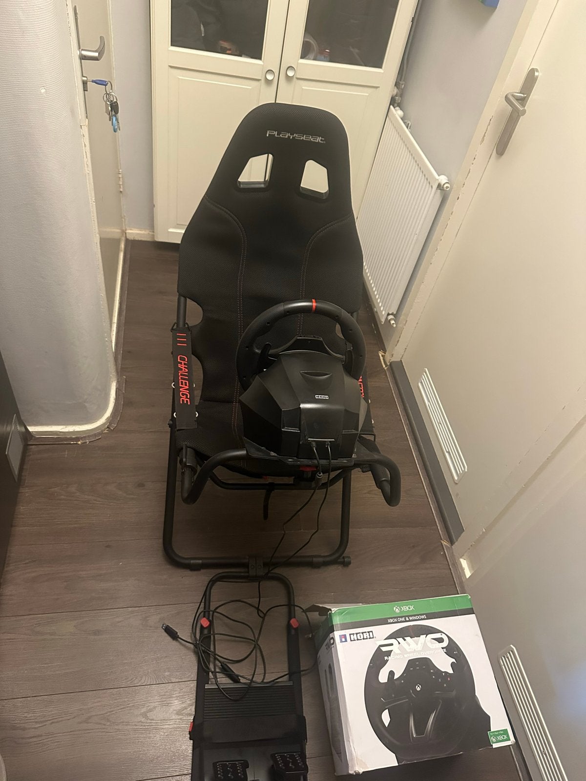 Hori Racing Wheel Overdrive voor Xbox met Playseat Challenge, Ophalen of Verzenden, Zo goed als nieuw, Stuurtje of Sportattribuut