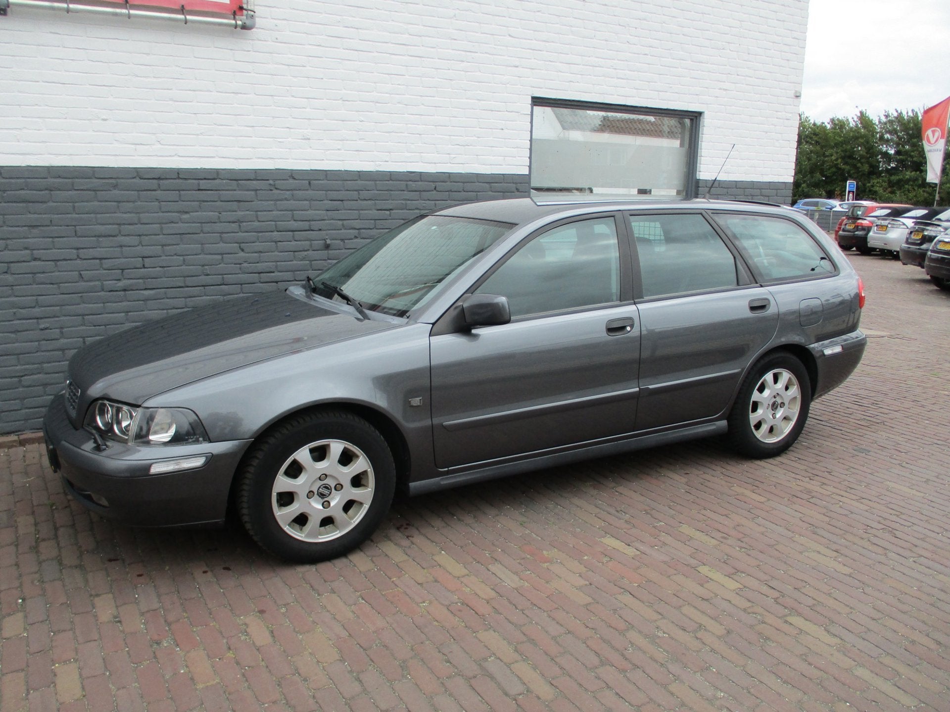 Volvo V40 2.0 T Europa, Auto's, Volvo, Stof, Gebruikt, 4 cilinders, 163 pk