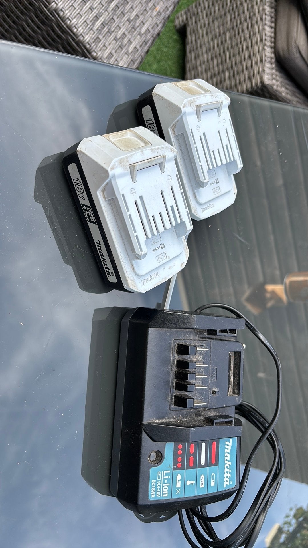 Makita 18V Accu en Oplader Set - bl1813g dc18wa, Ophalen, Gebruikt, 600 watt of meer, Overige typen