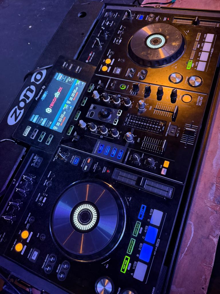 Pioneer XDJ RX + ZOMO Flightcase, Ophalen, Zo goed als nieuw, Dj-set, Pioneer