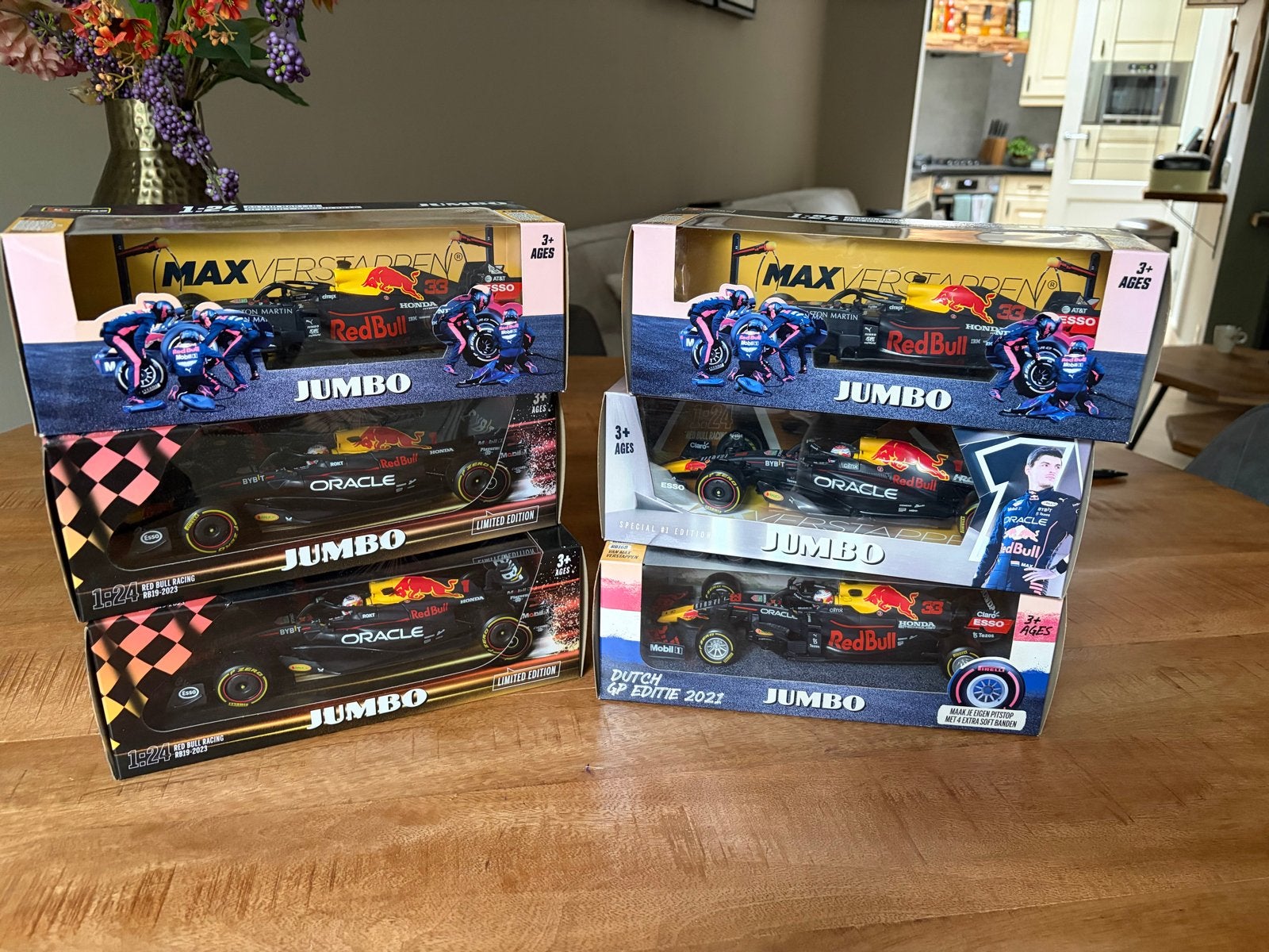 Max Verstappen F1 schaalmodellen 1:24 Bburago Jumbo, Ophalen of Verzenden, Zo goed als nieuw, Auto, Overige merken