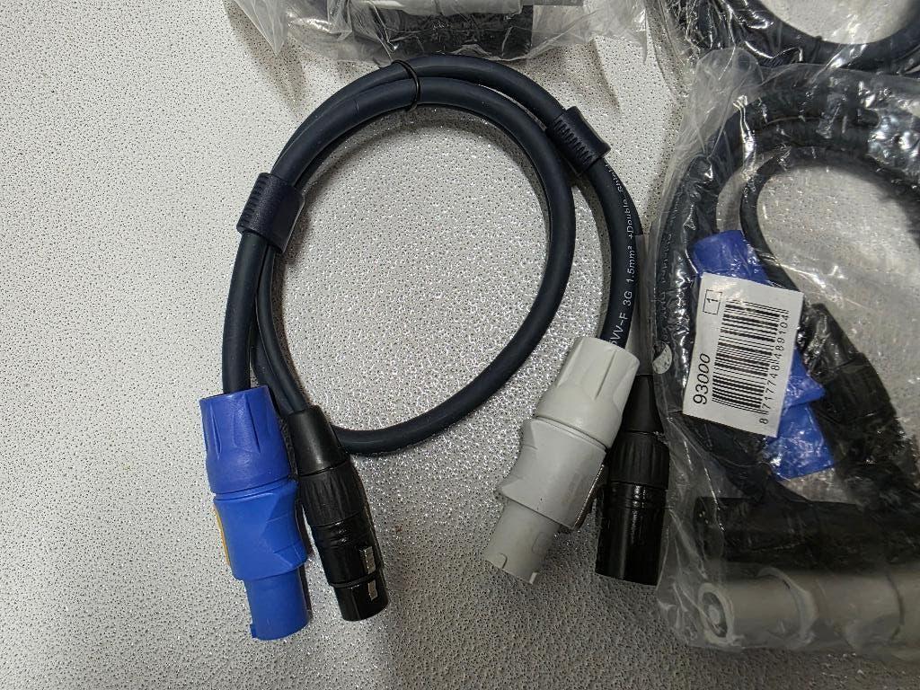 10 stuks powercon combi doorluskabel 3x 1.5 mm², 0.5 m, Muziek en Instrumenten, Ophalen of Verzenden, Nieuw, Overige typen