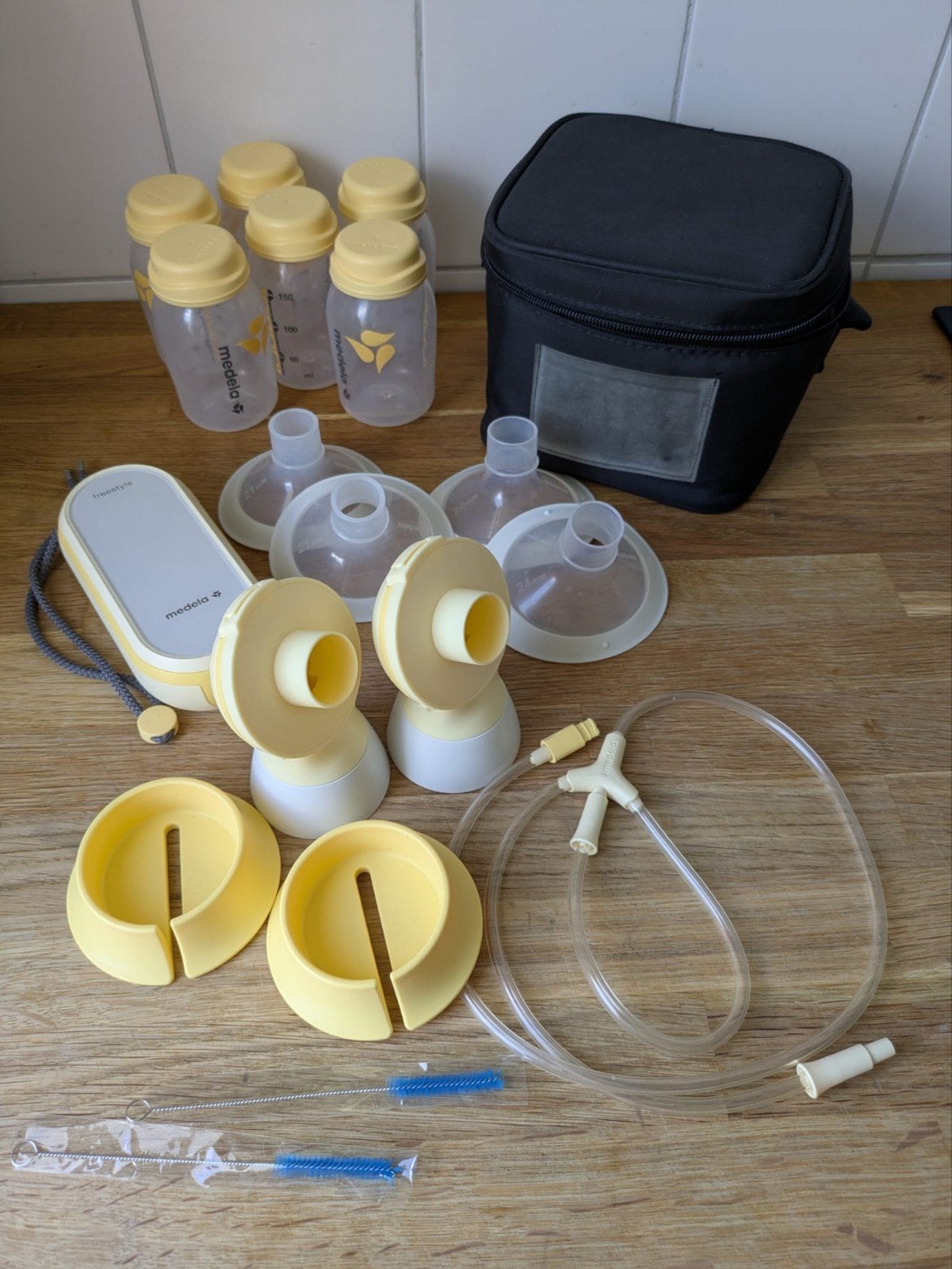 Medela Freestyle handsfree dubbele elektrische borstkolf, Ophalen, Gebruikt