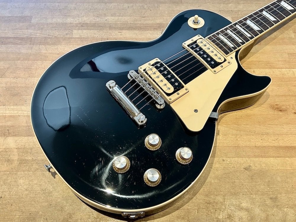 Gibson 2022 Les Paul Classic Ebony + Case, Muziek en Instrumenten, Ophalen of Verzenden, Zo goed als nieuw, Solid body, Gibson