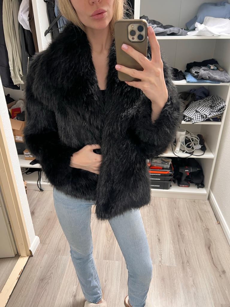 Zwarte faux fur jasje - Maat S, Ophalen of Verzenden, Zo goed als nieuw, Maat 36 (S), Zwart