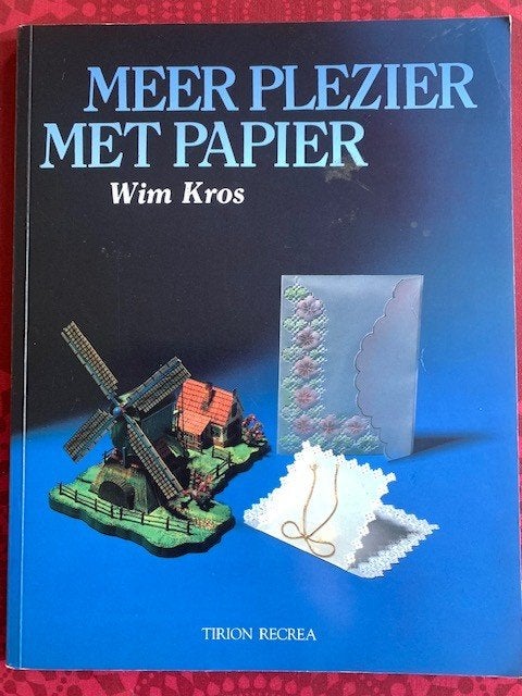 Boek: Meer plezier met papier zgan (B19), Boeken, Ophalen of Verzenden, Zo goed als nieuw, Scrapbooking en Knutselen