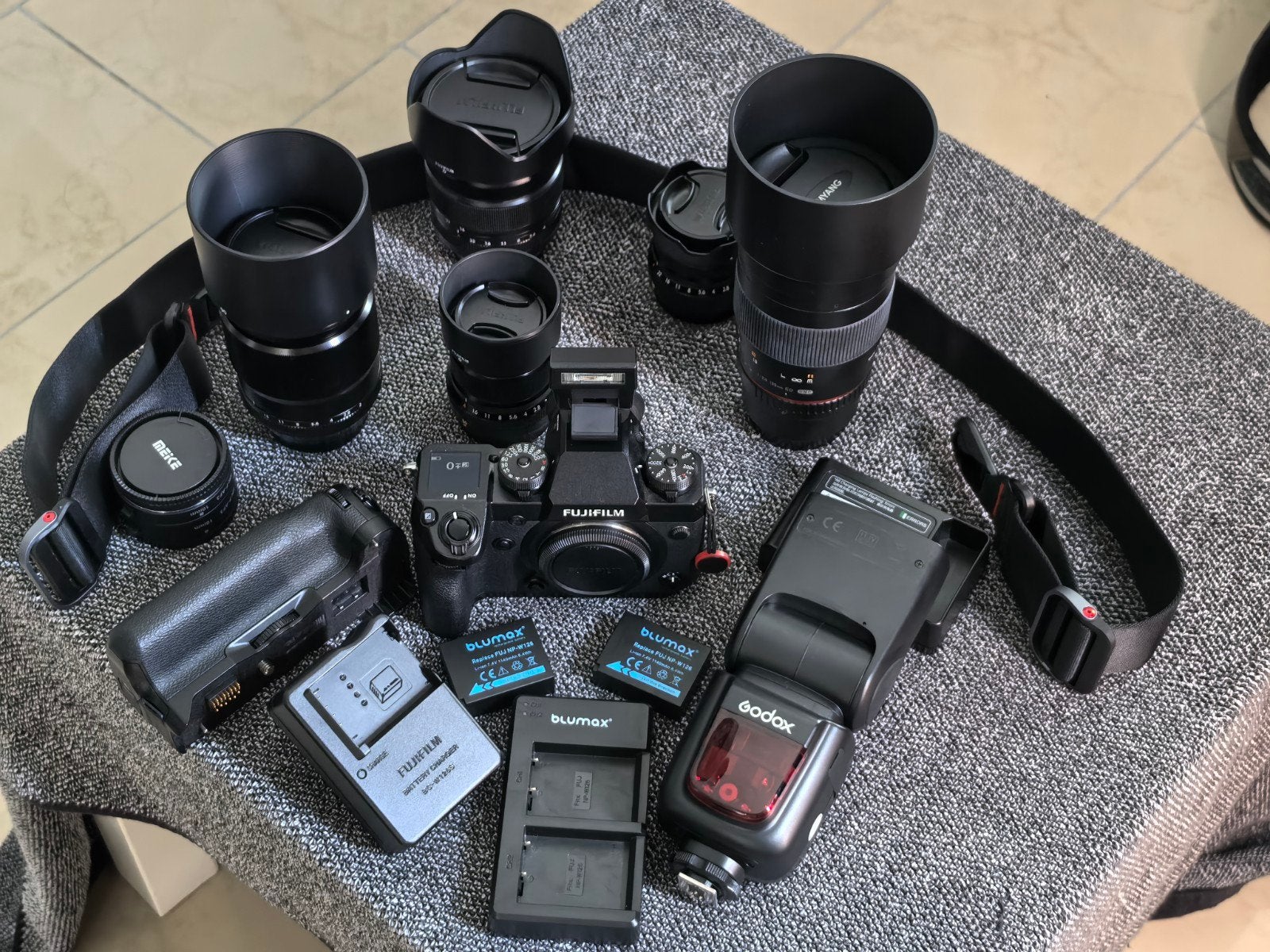 Fujifilm X-H1 met diverse lenzen en accessoires, Overige typen, Ophalen of Verzenden, Zo goed als nieuw, Fujifilm X-mount