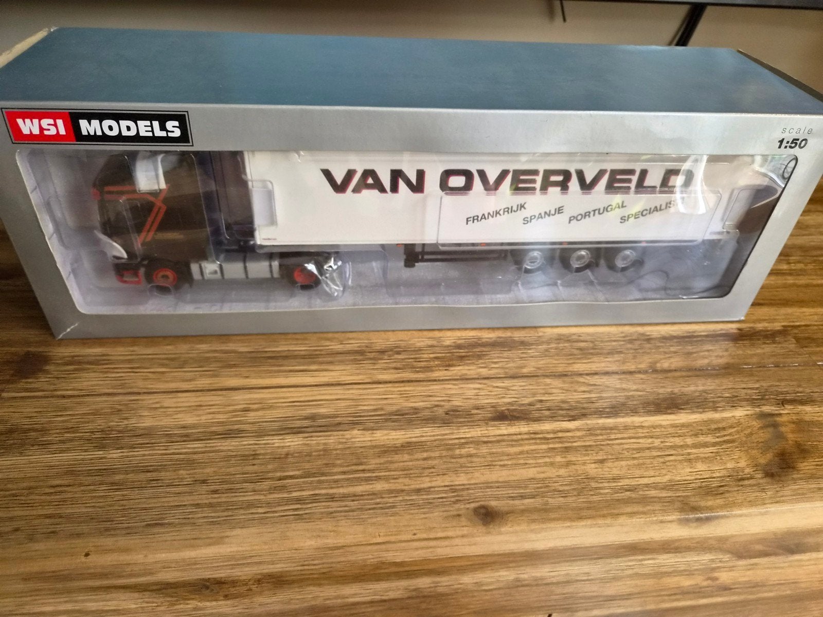 wsi volvo fh4 van overveld etten leur, Hobby en Vrije tijd, Modelauto's | 1:50, Ophalen of Verzenden, Nieuw, Bus of Vrachtwagen