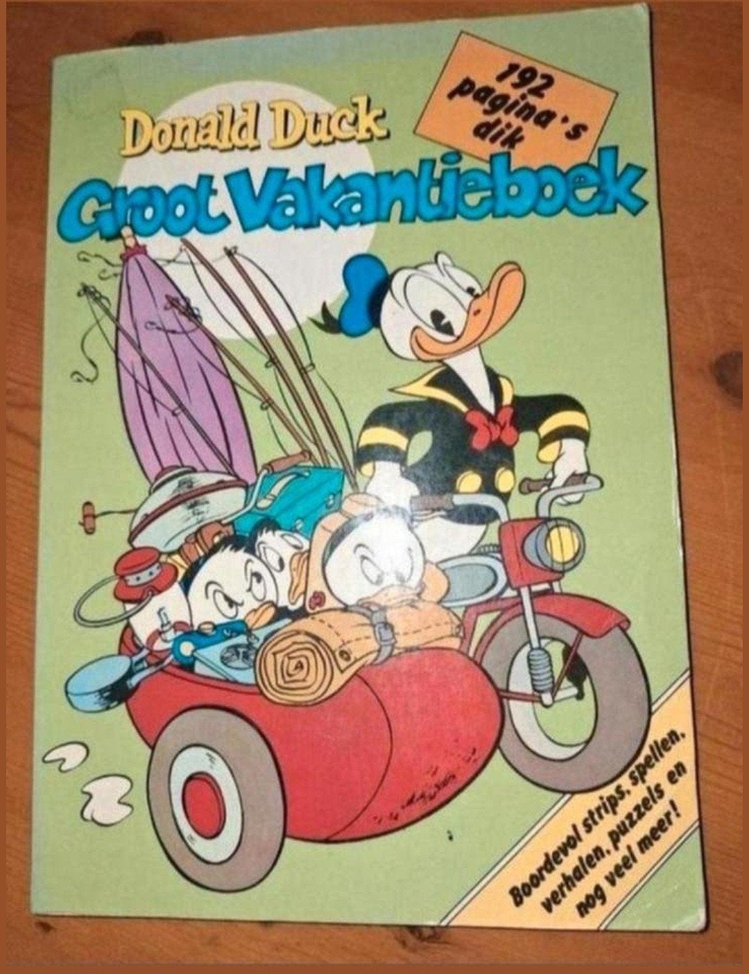 Donald Duck Groot Vakantieboek 1981 - 192 pagina's, Eén stripboek, Ophalen of Verzenden, Gelezen, Walt Disney