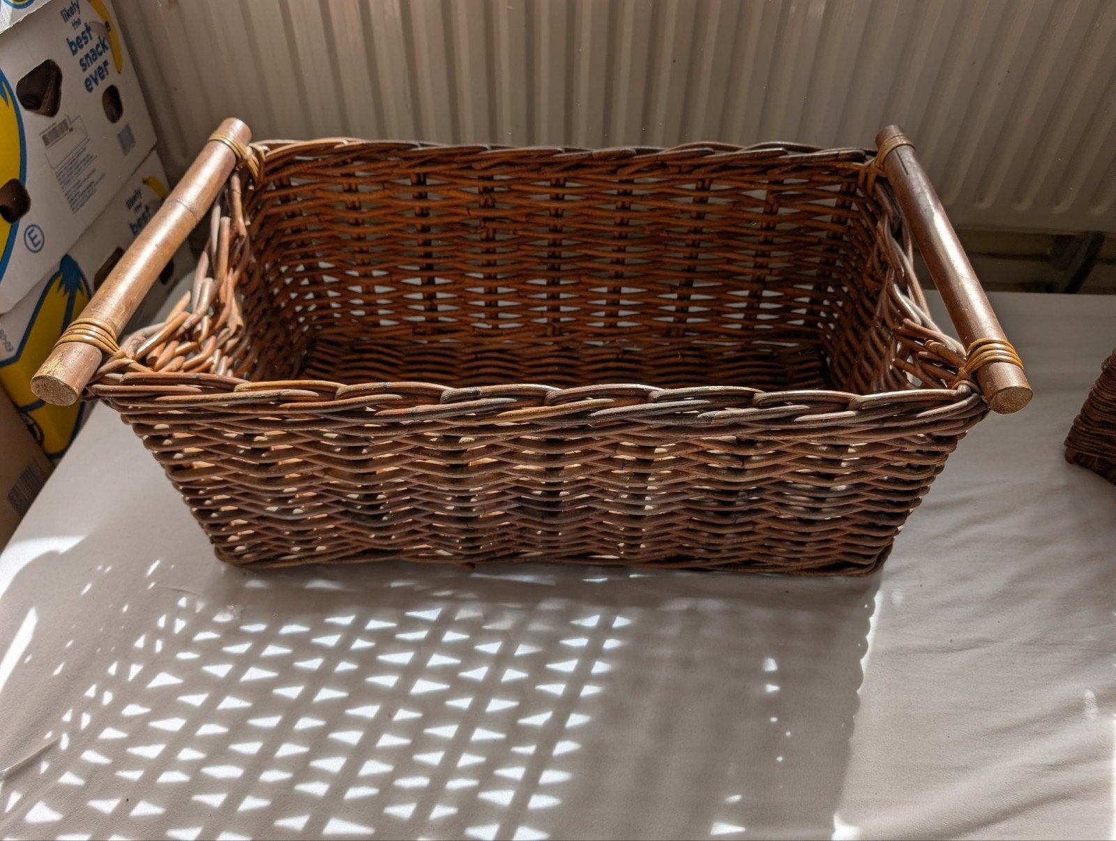 grote set rieten manden, stolp, placemats enz, Huis en Inrichting, Ophalen, Gebruikt, Rond, Riet