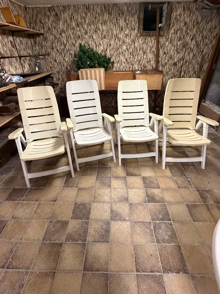 hartman tuinstoelen en tafel en 2 bijzettafeltjes, Ophalen, Gebruikt, Kunststof, Inklapbaar