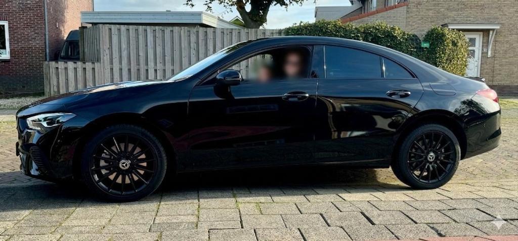 Originele 18 inch Mercedes AMG Velgen (CLA) - Zwart, Ophalen, 18 inch, Velg(en), 235 mm