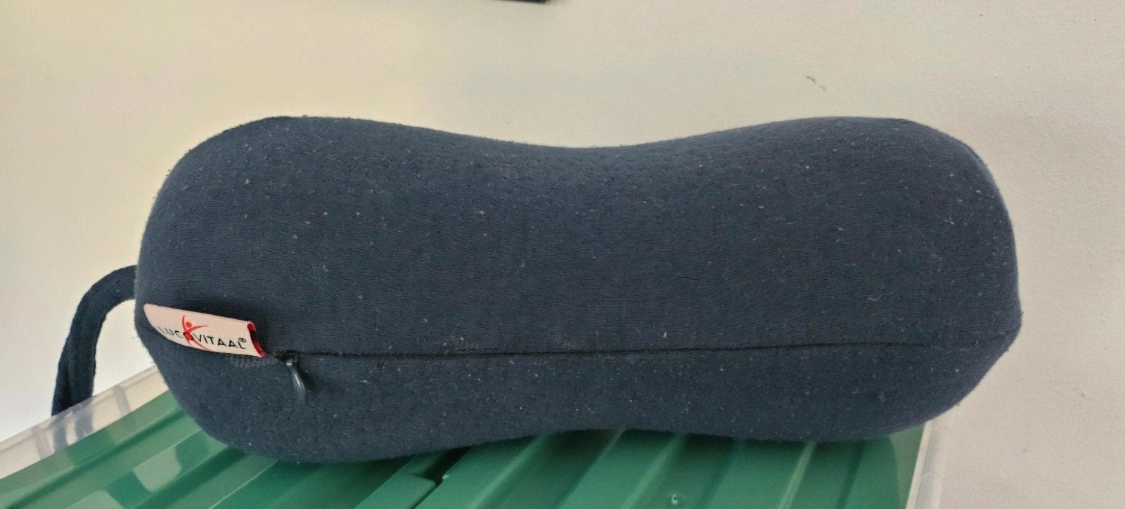 Ergonomisch  gevormde Lucovitaal kussen, Ophalen of Verzenden, Zo goed als nieuw, Blauw, Overige vormen