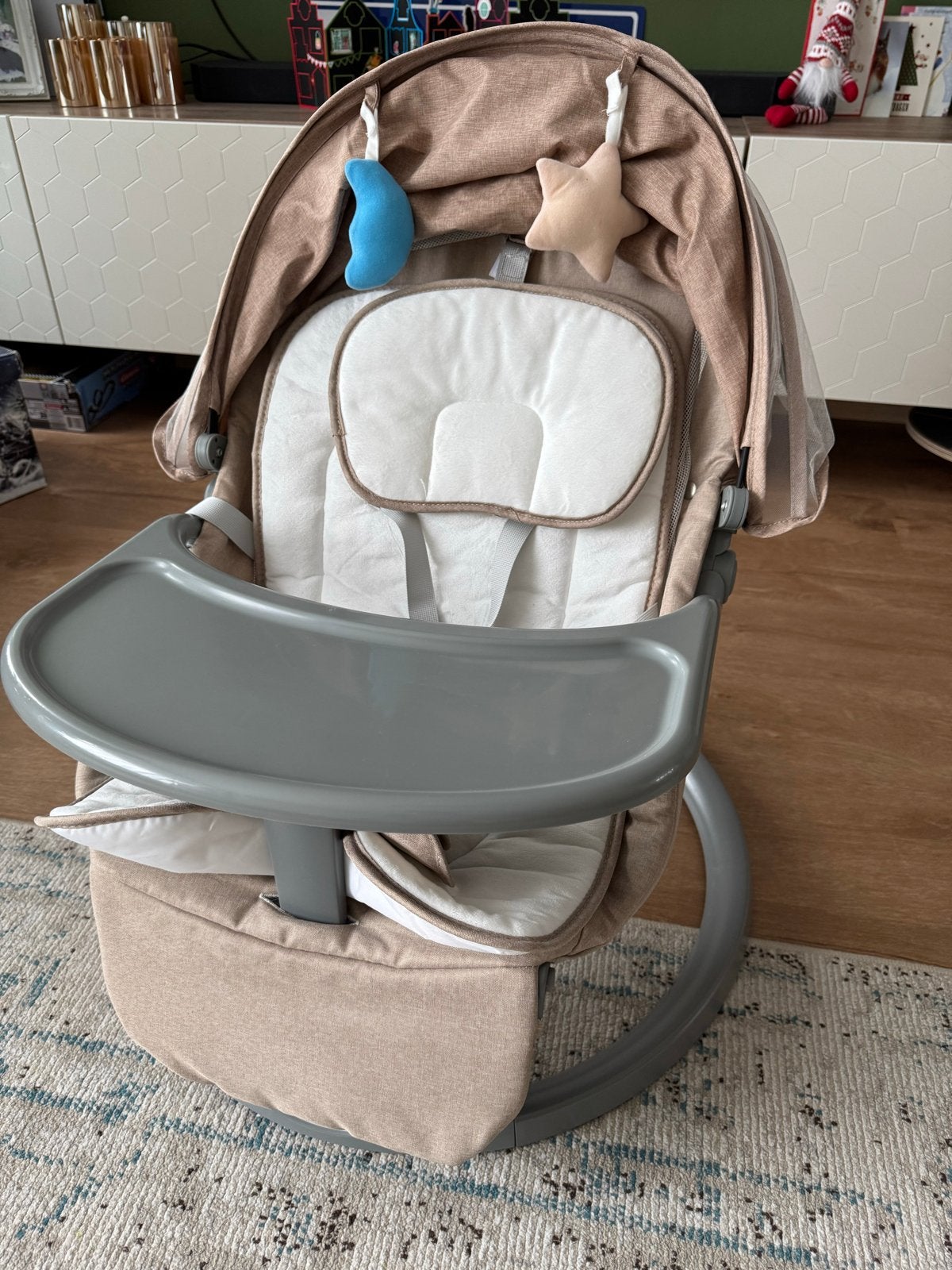 Kidzies Elektrische Babyschommel met Muziek & Bluetooth, Ophalen of Verzenden, Zo goed als nieuw, Overige typen, Afneembaar eetblad