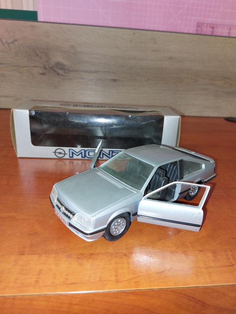 OPEL  MONZA 2.5/2.8, Ophalen of Verzenden, Overige merken