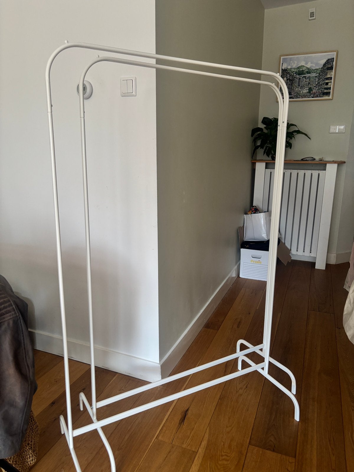 2 ikea kleding rekken, Ophalen, Zo goed als nieuw