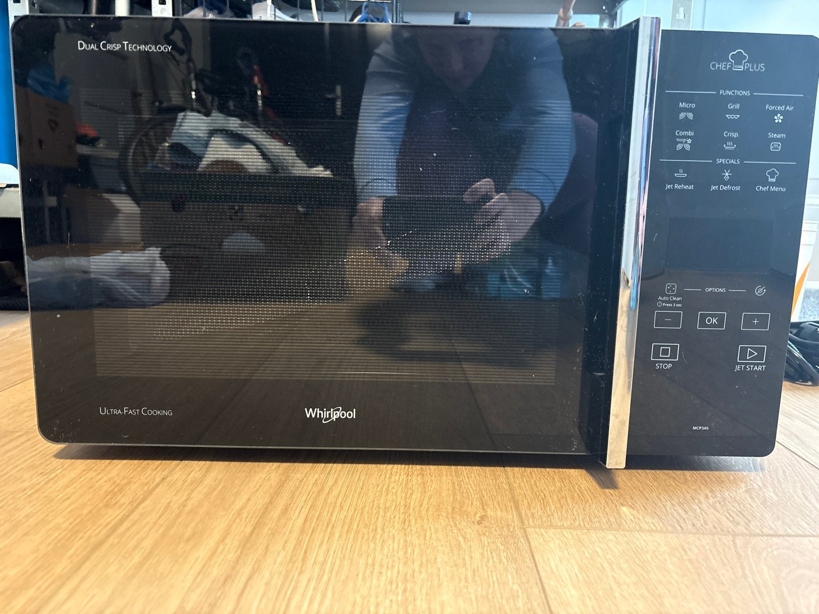 Whirlpool Chef Plus MCP 349/BL Combimagnetron . Als nieuw, Ophalen, Combimagnetron, Zo goed als nieuw, Draaiplateau
