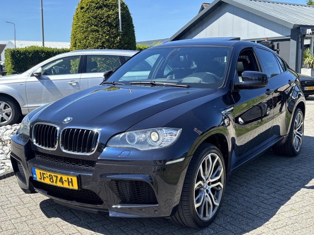 BMW X6 4.4i M V8 555PK X6M Zwart Schuifdak Youngtimer, Auto's, BMW, Automaat, Euro 5, Gebruikt, 556 pk