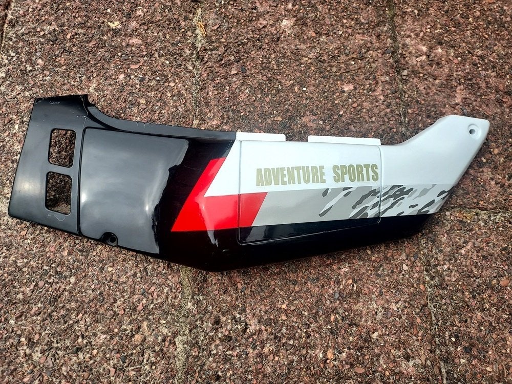 Honda XRV750 Africa Twin RD04 Linker achter zijdeksel+ cover, Motoren, Verzenden